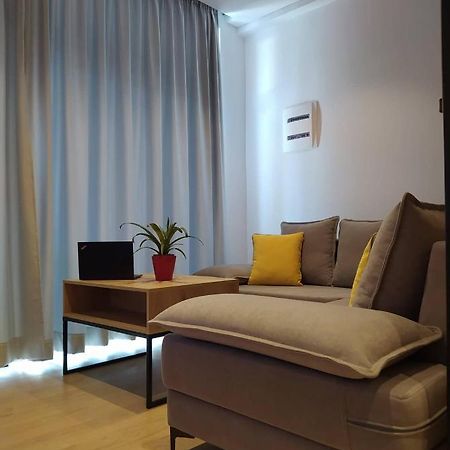 Apartament Stefani Sarandë Esterno foto