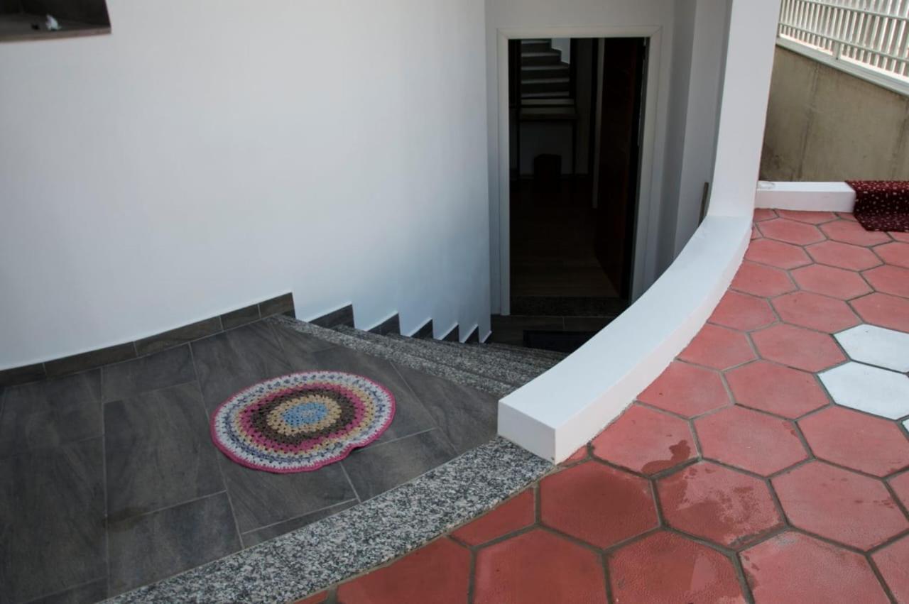 Apartament Stefani Sarandë Esterno foto