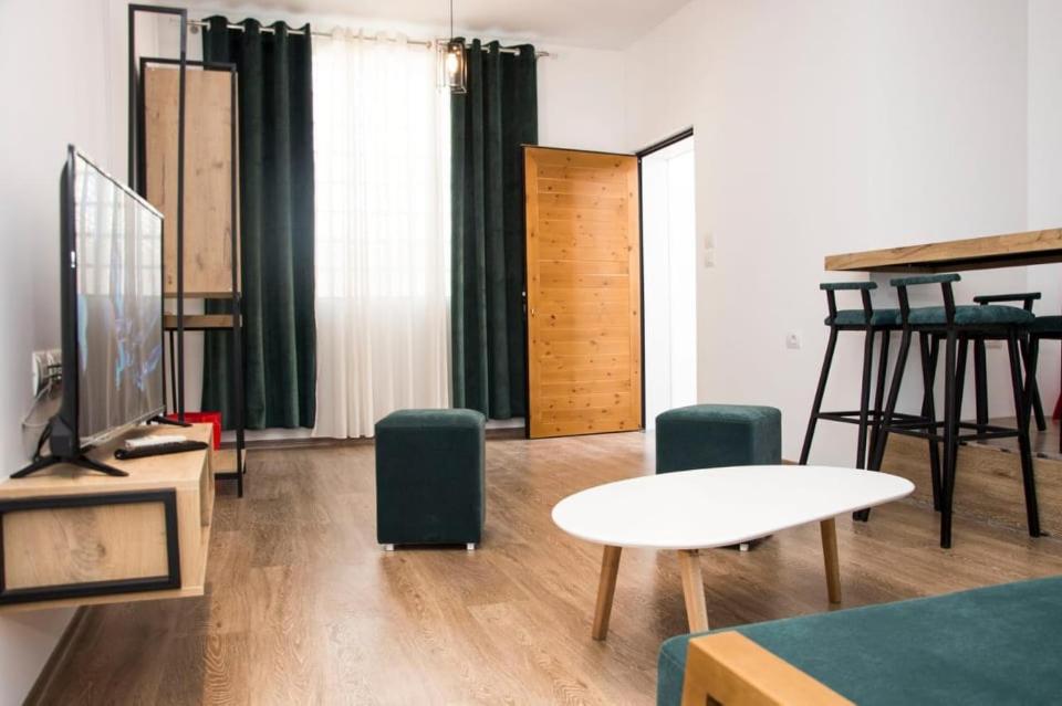 Apartament Stefani Sarandë Esterno foto